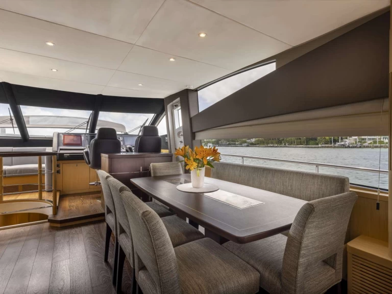 Pronajmout Jachta se skipperem či ne Sunseeker v Bahamy
