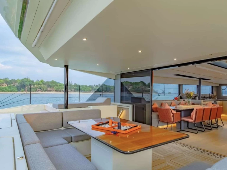 Pronajmout Jachta se skipperem či ne McCohangy Boats v Imperia