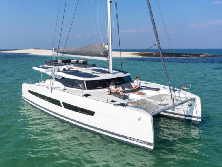 Pronajmout Katamarán se skipperem či ne Fountaine Pajot v Adámas