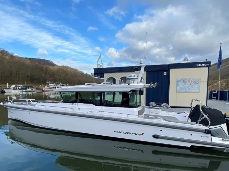 Pronájem lodi Axopar Axopar 37 XC Cross Cabin v Pýlos na Samboatu