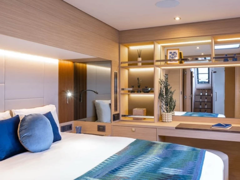 Pronajmout Katamarán se skipperem či ne Lagoon v Cugnana Verde