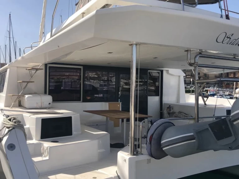 Pronájem lodi Palermo lákavé ceny Dufour Catamarans 48 Sail