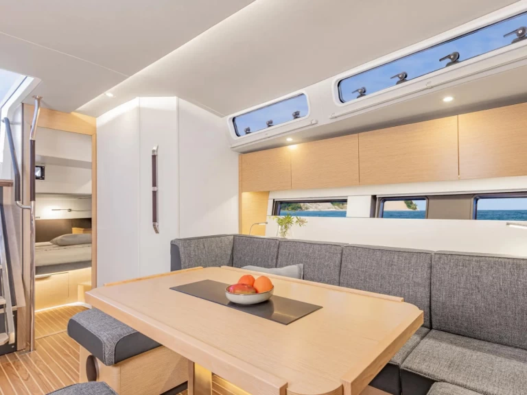 Pronájem lodi Lefkáda lákavé ceny Hanse 460