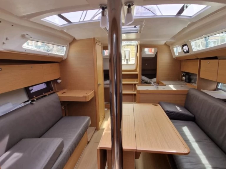 Pronájem Plachetnice v Cagliari -Dufour Dufour 360 Grand Large