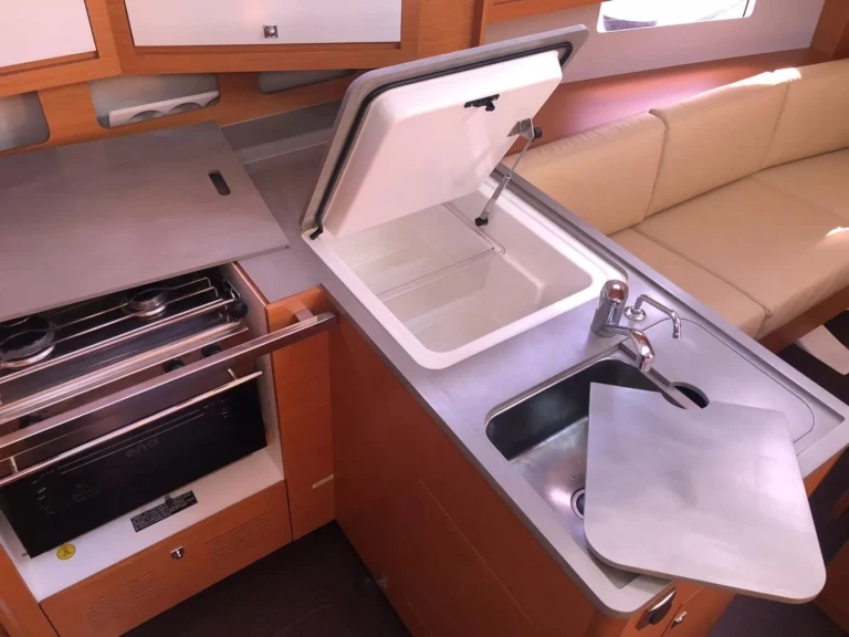 Plachetnice k pronájmu v Palermo za nejlepší cenu