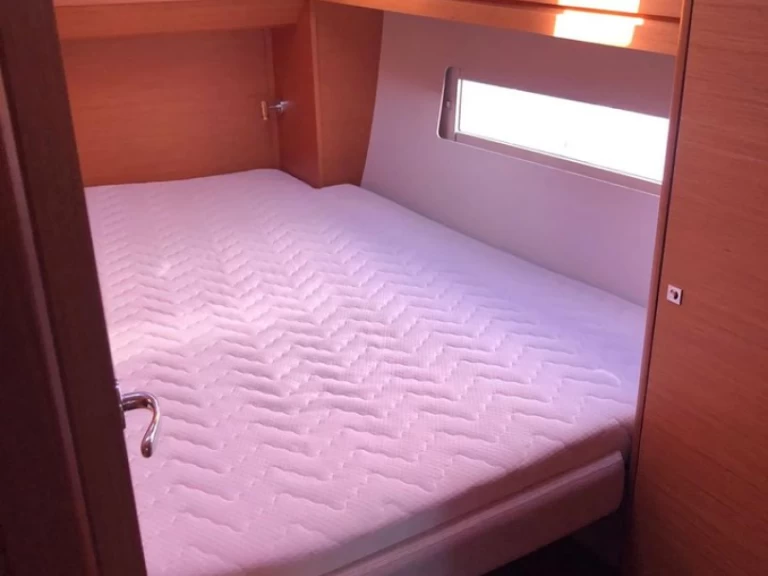 Pronajmout si Dufour Dufour 470 v Cagliari