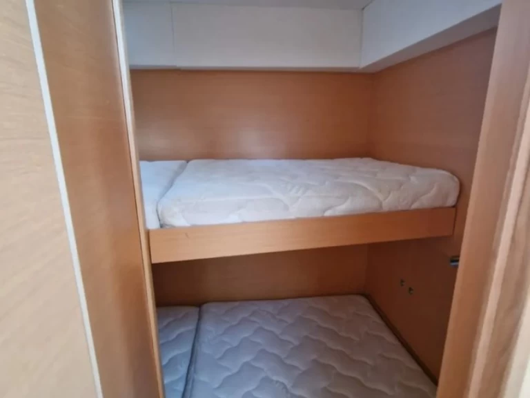 Dufour Dufour Catamarans 48 Sail jednotlivci a charterové společnosti v Palermo