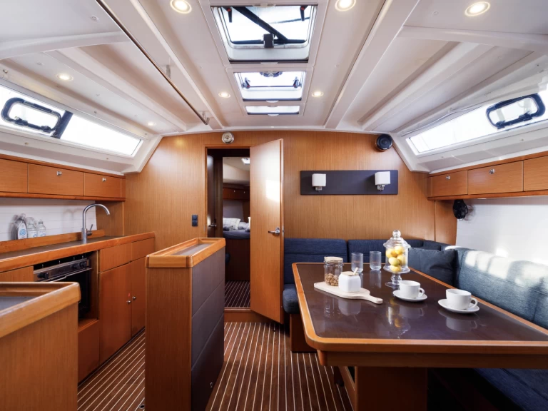 Pronájem lodi Kos lákavé ceny Cruiser 46