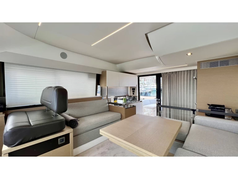 Pronajmout Motorová loď se skipperem či ne Prestige v Palma de Mallorca