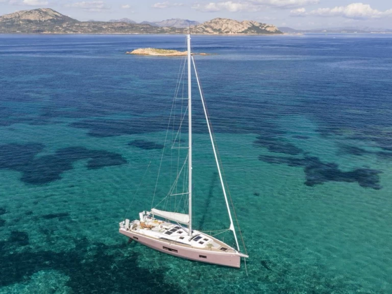 Pronájem Plachetnice Bénéteau s licencí