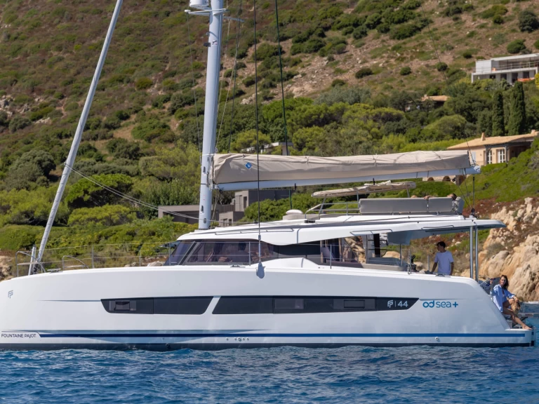 Pronajmout Katamarán se skipperem či ne Fountaine Pajot v Marina de Portimão