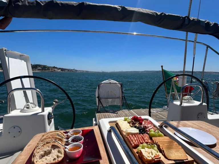 Pronajmout si Dufour Dufour 460 Grand Large v Cascais