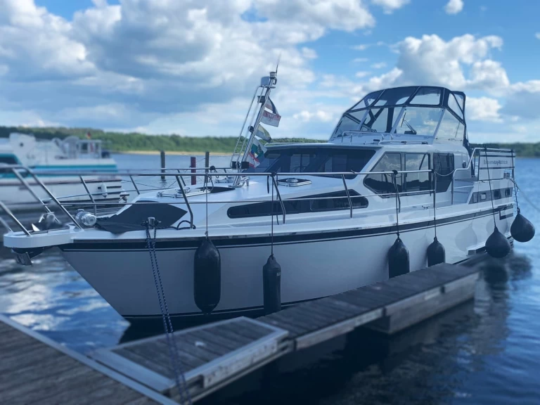 Pronájem Říční loď MY s licencí