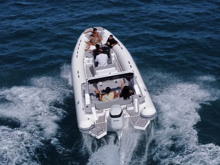 Pronajmout Motorová loď se skipperem či ne Tiger topline v Kolios