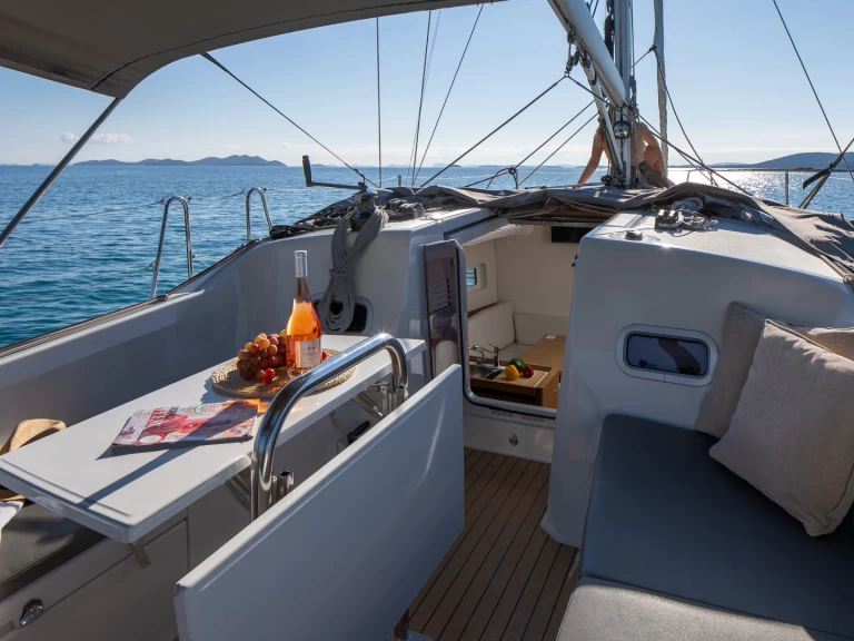 Pronájem Plachetnice v Biograd Na Moru -Jeanneau Sun Odyssey 380