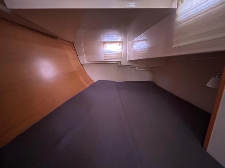 Pronajmout Plachetnice se skipperem či ne Hanse v Donji Seget