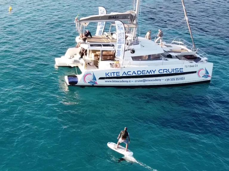 Pronájem jachty v Porto Pollo -Bali Bali 4.3 na Samboatu