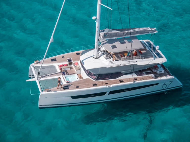 Pronajmout Katamarán se skipperem či ne Fountaine Pajot v Trogir