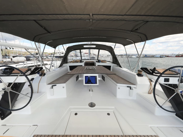 Pronajmout si Dufour Dufour 470 v Šibenik 