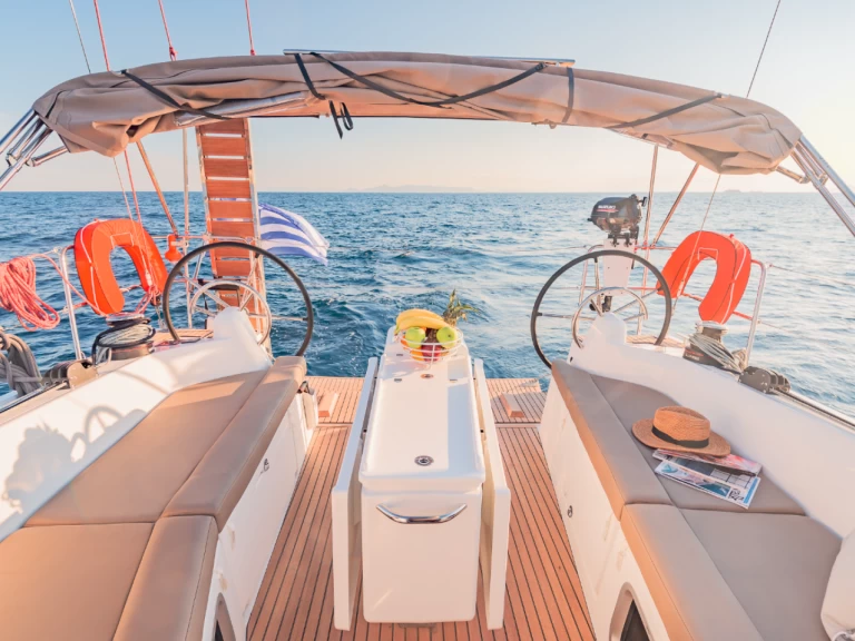 Pronájem Plachetnice v Lavrio -Jeanneau Sun Odyssey 410