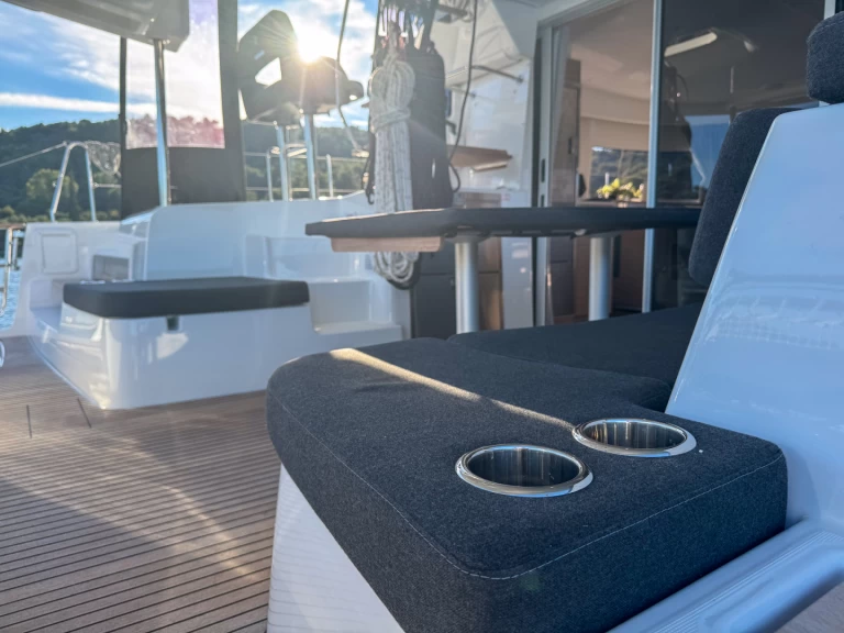 Pronájem lodi Donji Seget lákavé ceny Lagoon 43