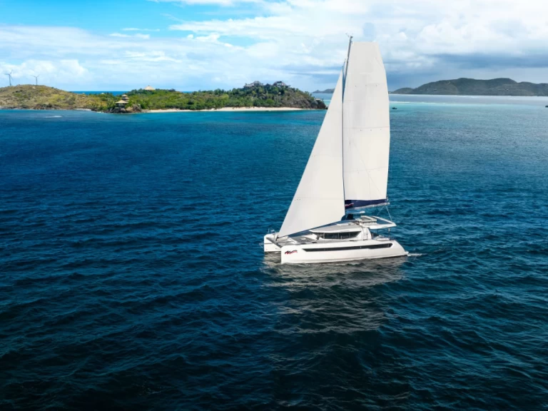 Pronájem jachty v Marigot -Leopard Moorings 5200 na Samboatu