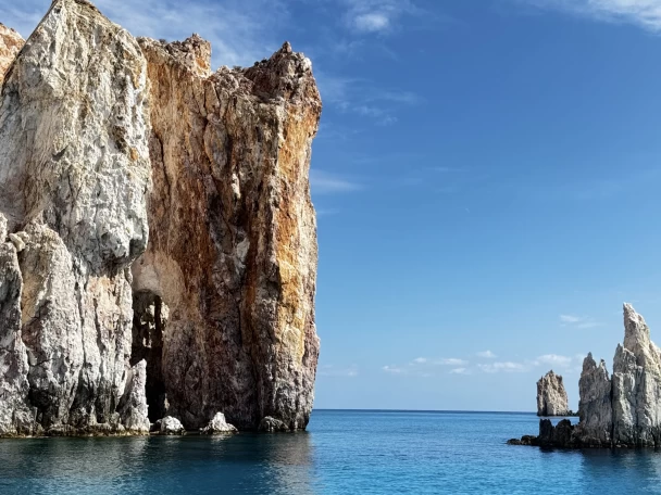 Pronájem lodi Agía Kiriakí lákavé ceny Victor 7.4M