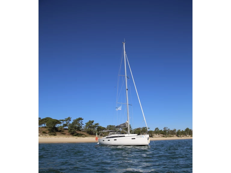 Pronájem lodi Portimão lákavé ceny Bavaria 41 Cruiser Style