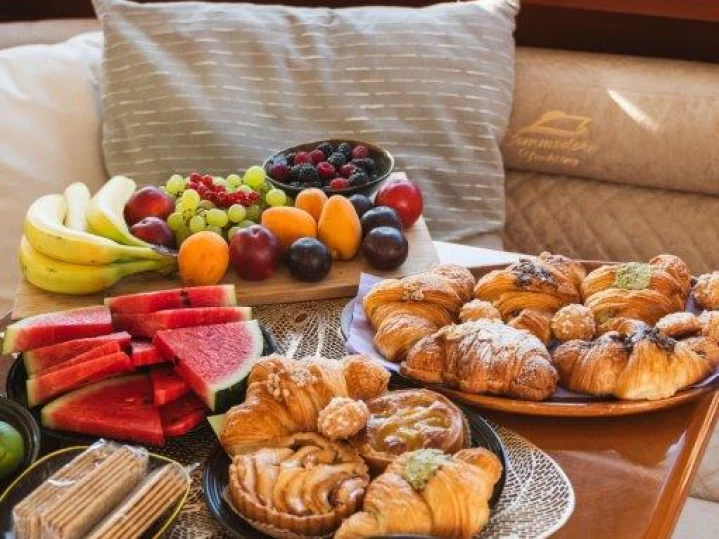 Pronájem lodi Podstrana lákavé ceny Prestige 46