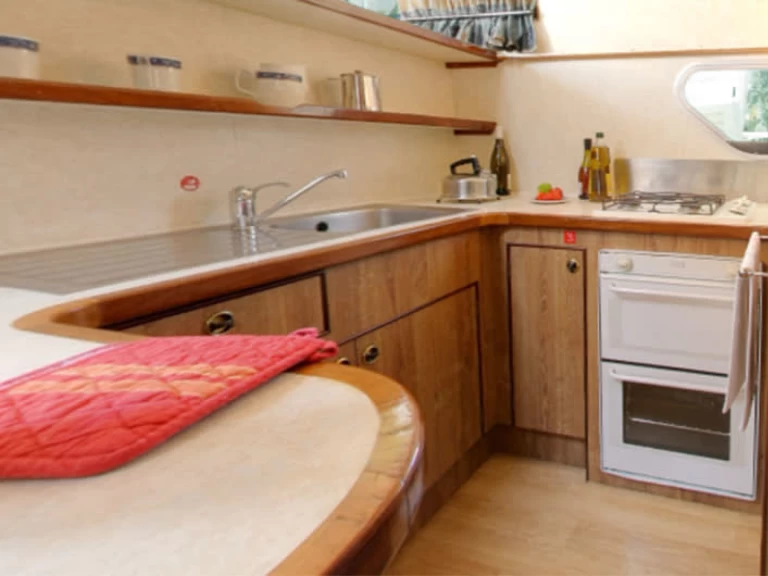 Pronajmout Motorová loď se skipperem či ne Le Boat v Tannay