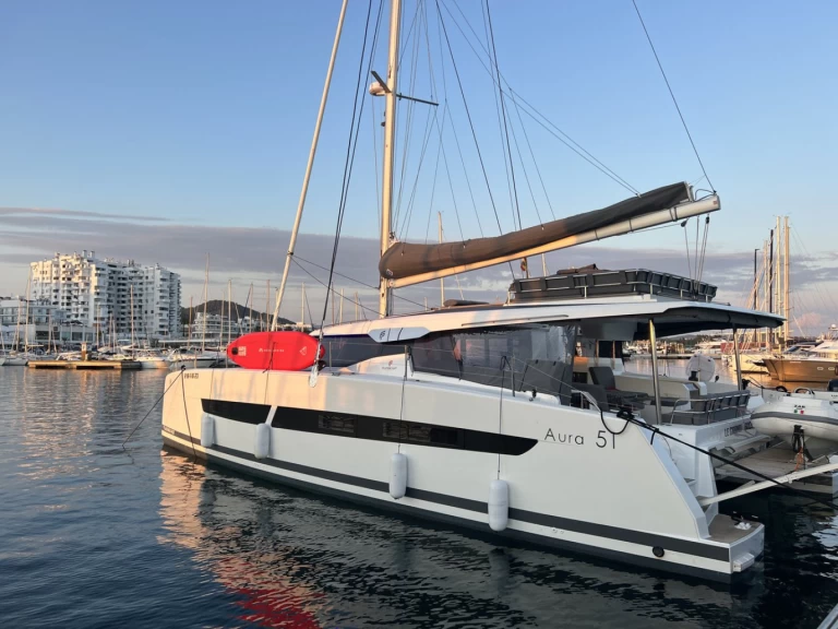 Fountaine Pajot Aura 51 jednotlivci a charterové společnosti v Le Marin