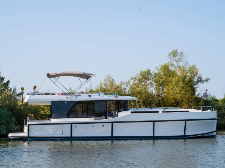 Pronájem jachty v Casale sul Sile -Delphia Poseidon 45 na Samboatu