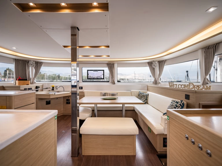 Lagoon Lagoon 46 jednotlivci a charterové společnosti v Lefkáda