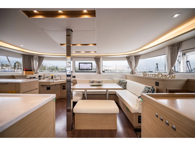 Pronájem lodi Lefkáda lákavé ceny Lagoon 46