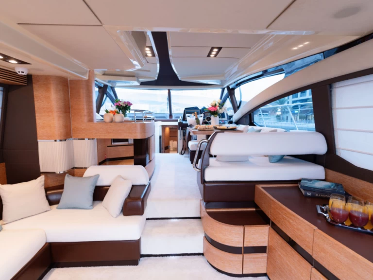 Pronájem jachty v Dubai Marina -Azimut Azimut 53 Fly na Samboatu