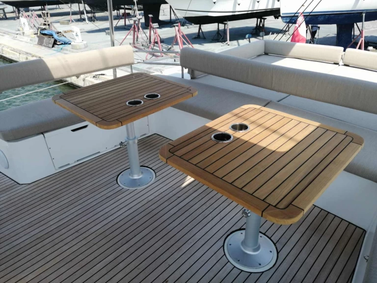 Pronájem lodi Bali Bali 5.4 v Gros-Islet na Samboatu