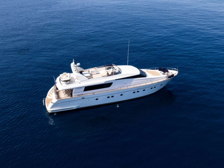 Pronajmout si San Lorenzo Alegria v Piraeus