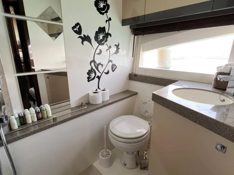 Pronajmout Motorová loď se skipperem či ne Galeon v Donji Seget