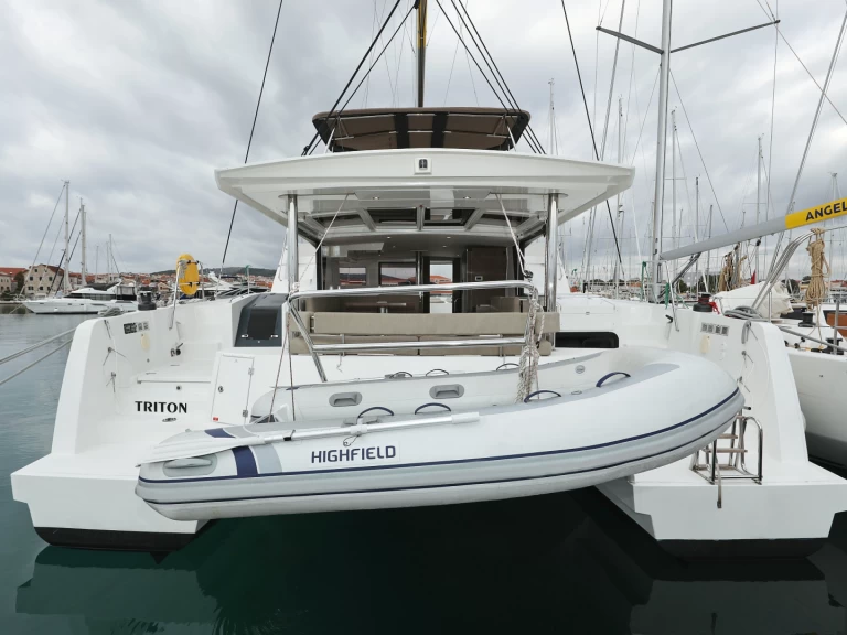 Pronajmout si Bali Bali 4.6 v Trogir