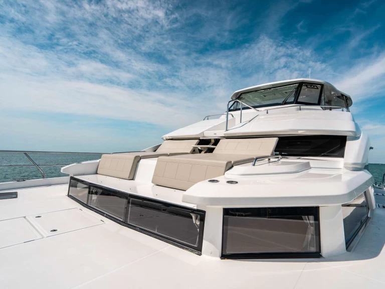 Pronajmout si Aquila The Wandering Hillbilly v Britské Panenské ostrovy