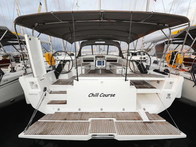 Dufour Dufour 470 jednotlivci a charterové společnosti v Trogir