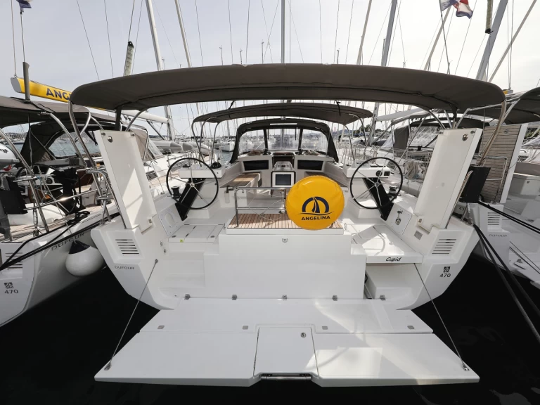 Plachetnice k pronájmu v Sveti Filip i Jakov za nejlepší cenu