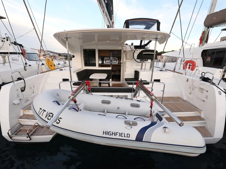 Pronájem lodi Lagoon Lagoon 40 v Biograd Na Moru na Samboatu