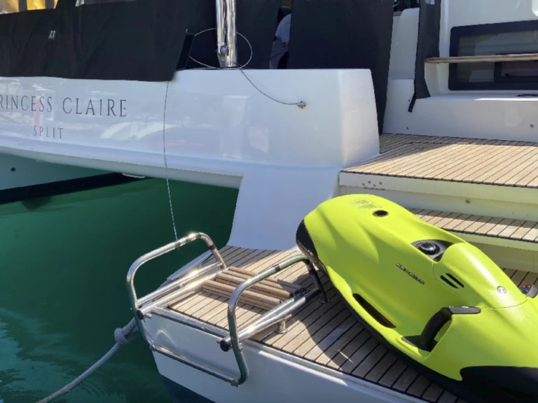 Katamarán k pronájmu v Kaštela za nejlepší cenu