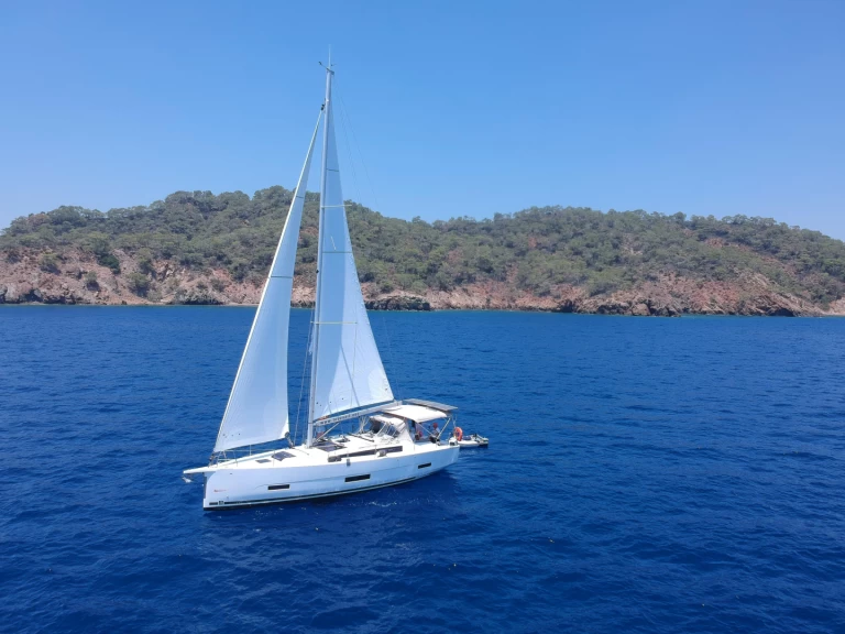 Pronájem lodi Dufour Dufour 390 v Marmaris na Samboatu