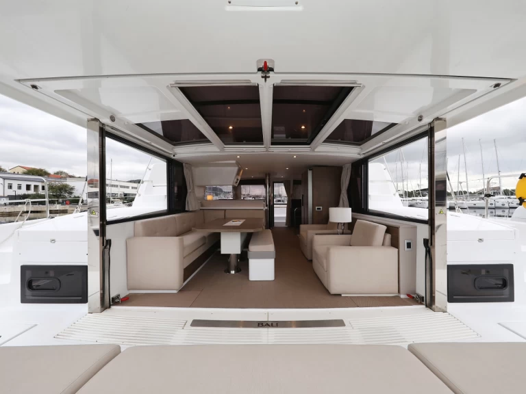 Pronajmout si Bali Bali 4.4 v Rogoznica