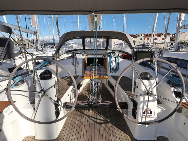 Pronájem lodi Primošten  lákavé ceny Cruiser 40 S