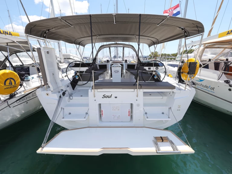 Pronajmout Plachetnice se skipperem či ne Dufour v Sveti Filip i Jakov