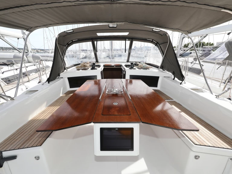 Pronajmout Plachetnice se skipperem či ne Dufour v Sveti Filip i Jakov