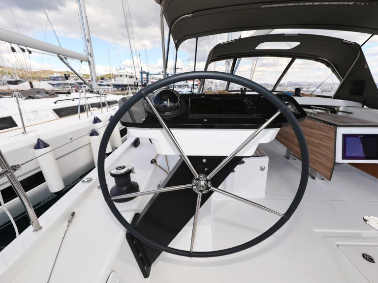 Pronájem lodi Biograd Na Moru lákavé ceny Dufour 470